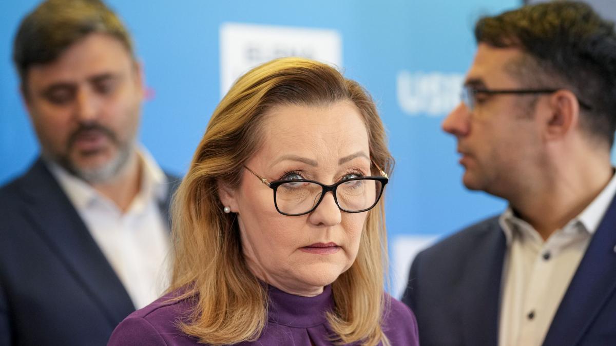 lasconi ii cere lui ilie bolojan sa desecretizeze cheltuielile administratiei prezidentiale si sa explice de ce s au anulat alegerile