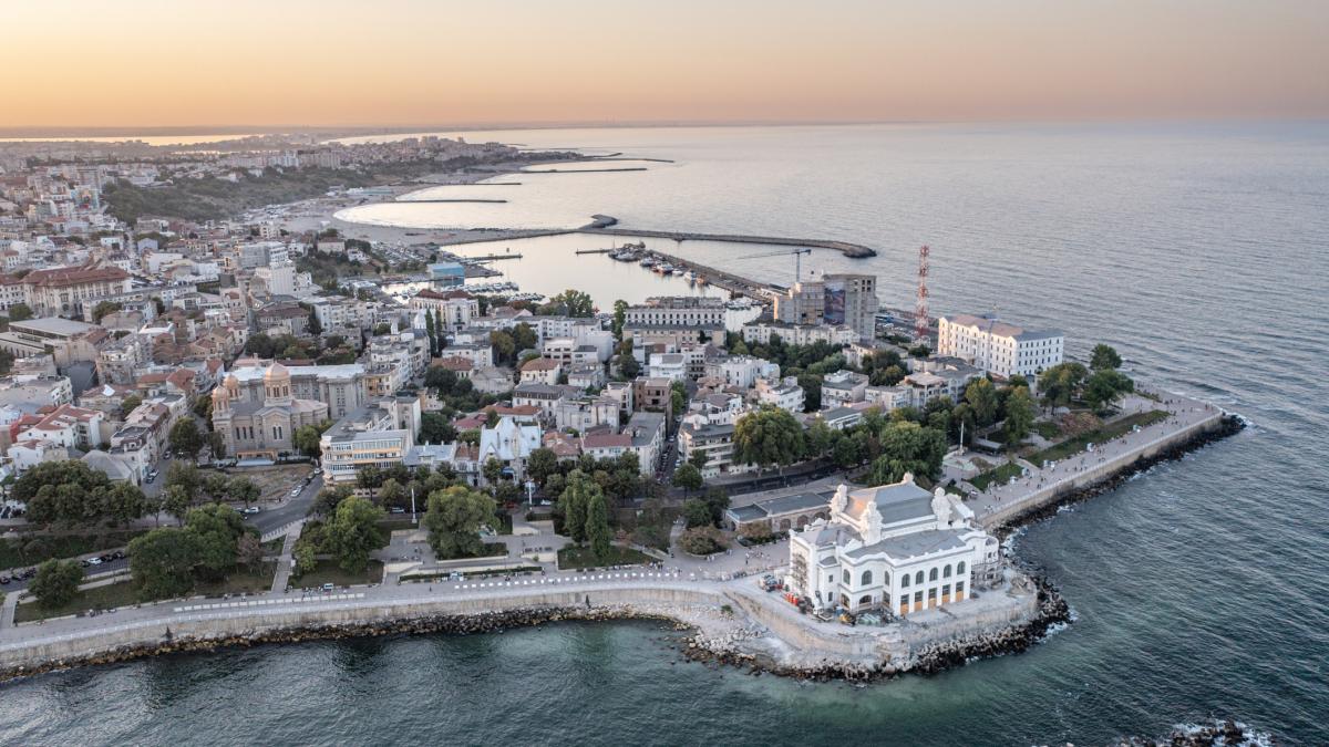 cazinoul din constanta se va redeschide in acest an ce alte cladiri importante din tara vor fi gata avem toti banii necesari