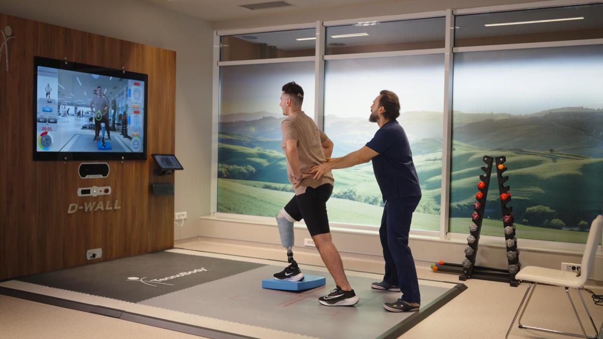 recuperare medicala de succes la spitalul de recuperare arcadia iasi povestea impresionanta a unui tanar dupa un accident grav