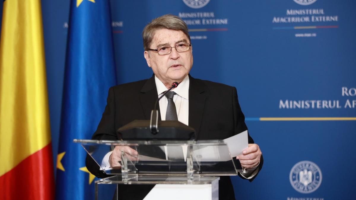 emil hurezeanu despre pozitia sua fata de romania nu exista deocamdata o singura pozitie definitiva