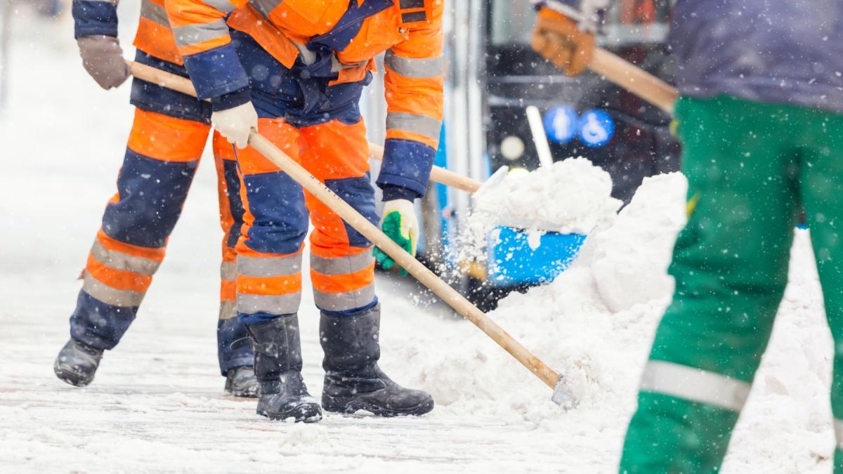 val de aer polar peste europa furtunal coral aduce ninsori ploi si temperaturi cu 15 grade mai mici decat normalul perioadei