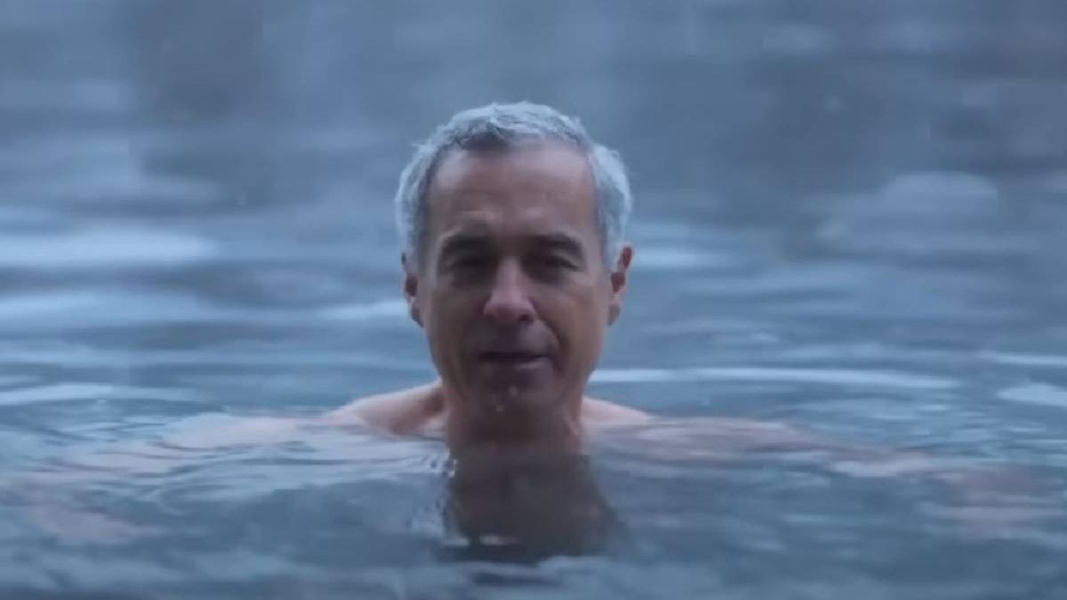 de ce ies adeptii lui georgescu dezbracati in zapada cine este wim hof si de ce costa 3000 de euro sa ingheti in tabara de calire
