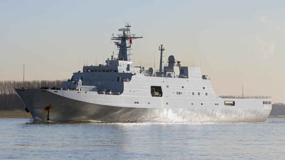 china si a trimis navele de razboi pentru exercitii cu munitie reala in apropiere de australia avioanele au fost deviate