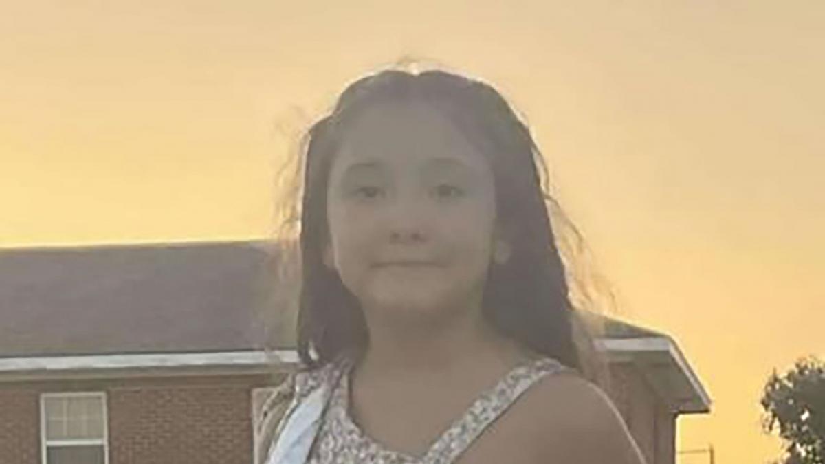 o fetita din texas s a sinucis pentru ca era hartuita de colegi o amenintau ca suna la politie si mama ei migranta va fi deportata