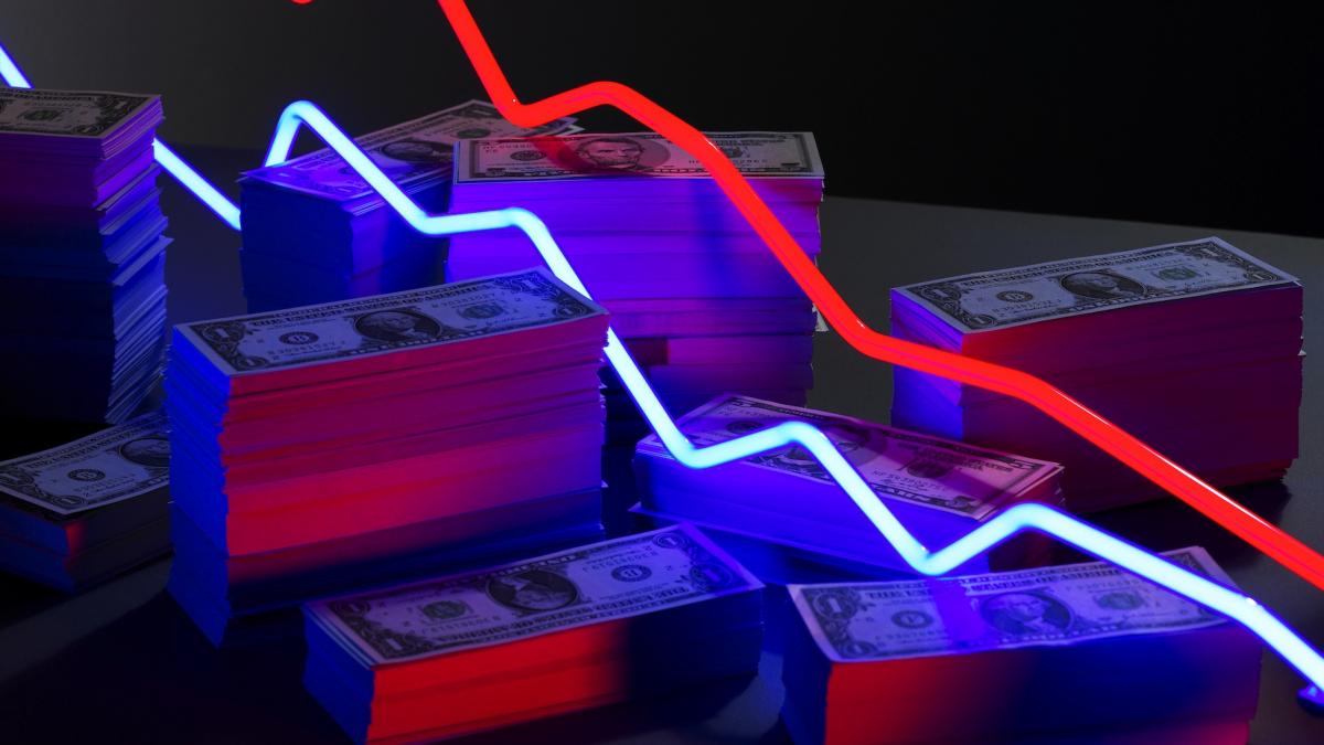 fitch a confirmat ratingul romaniei la bbb minus cu perspectiva negativa care sunt consecintele