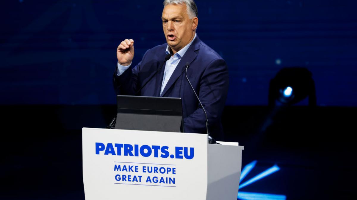 viktor orban anunta noi masuri anti ong uri si comunitatea lgbtq sua sub presedintele donald trump s au alaturat rebeliunii