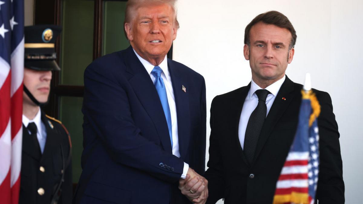 emmanuel macron a ajuns la casa alba presedintele francez nu a fost intampinat de donald trump nici de vreun alt oficial