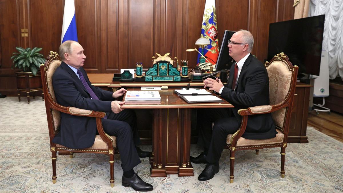 putin a numit un apropiat in functia de reprezentant pentru cooperarea cu alte tari dmitriev e cunoscut ca portofelul lui putin
