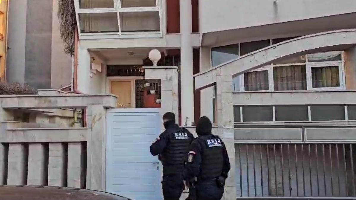 16 retinuti de dna in dosarul spagilor de peste 6 milioane de euro din portul constanta se verifica toate contractele din ultimii ani