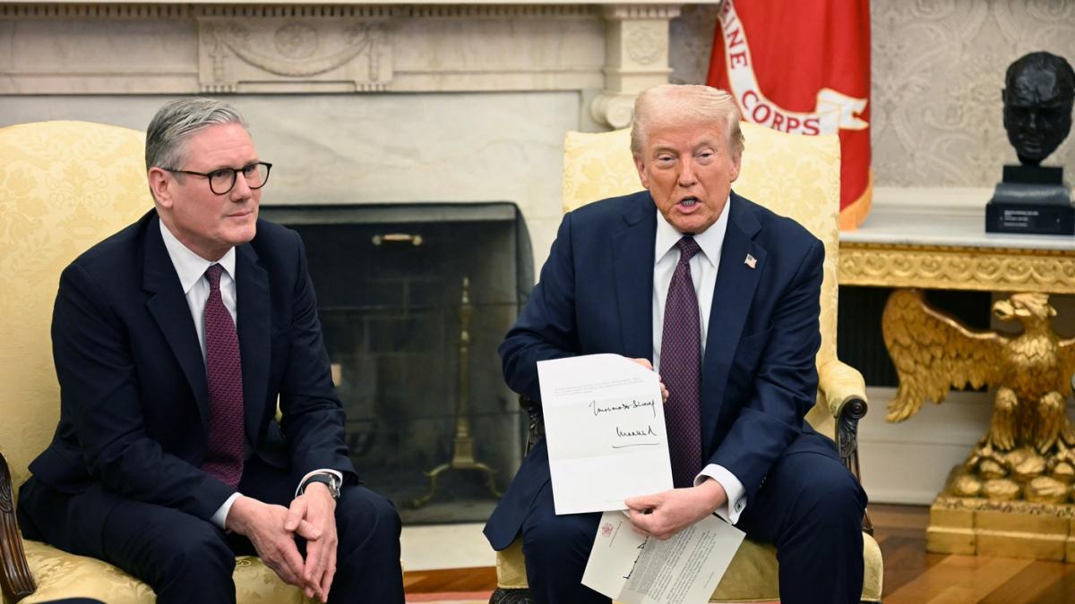 premierul britanic keir starmer intampinat la casa alba de presedintele donald trump puteti aduce un acord de pace in ucraina