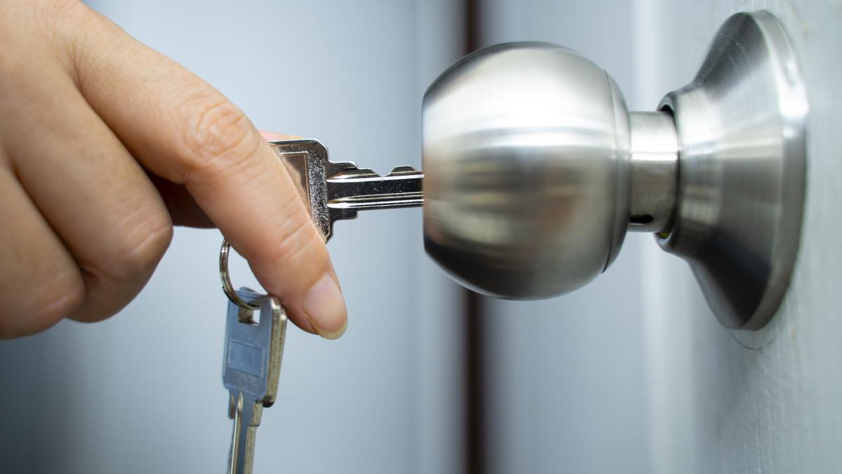 situatie incredibila intr o primarie din gorj pentru ca n a vrut niciunul sa faca focul toti angajatii au incuiat si au plecat acasa