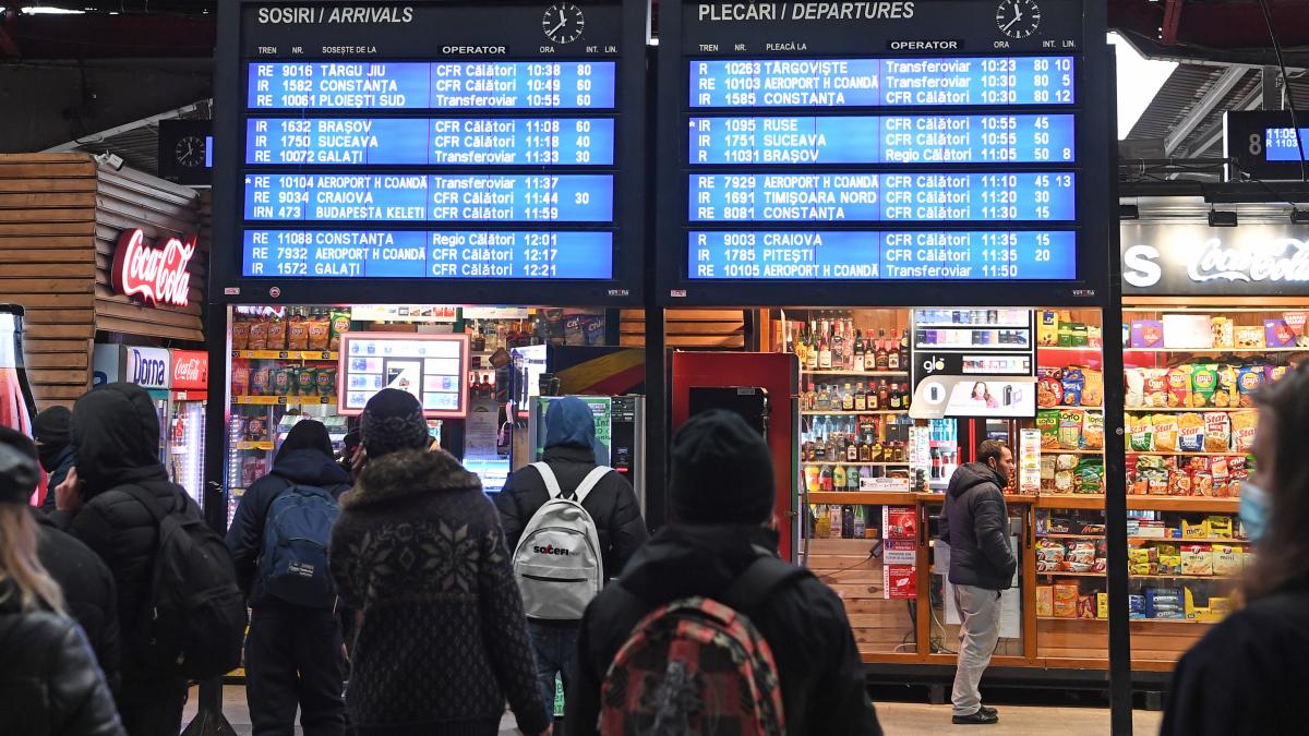 circulatie feroviara oprita intre statiile radoiesti si olteni dupa ce a fost gasita o persoana decedata pe sine