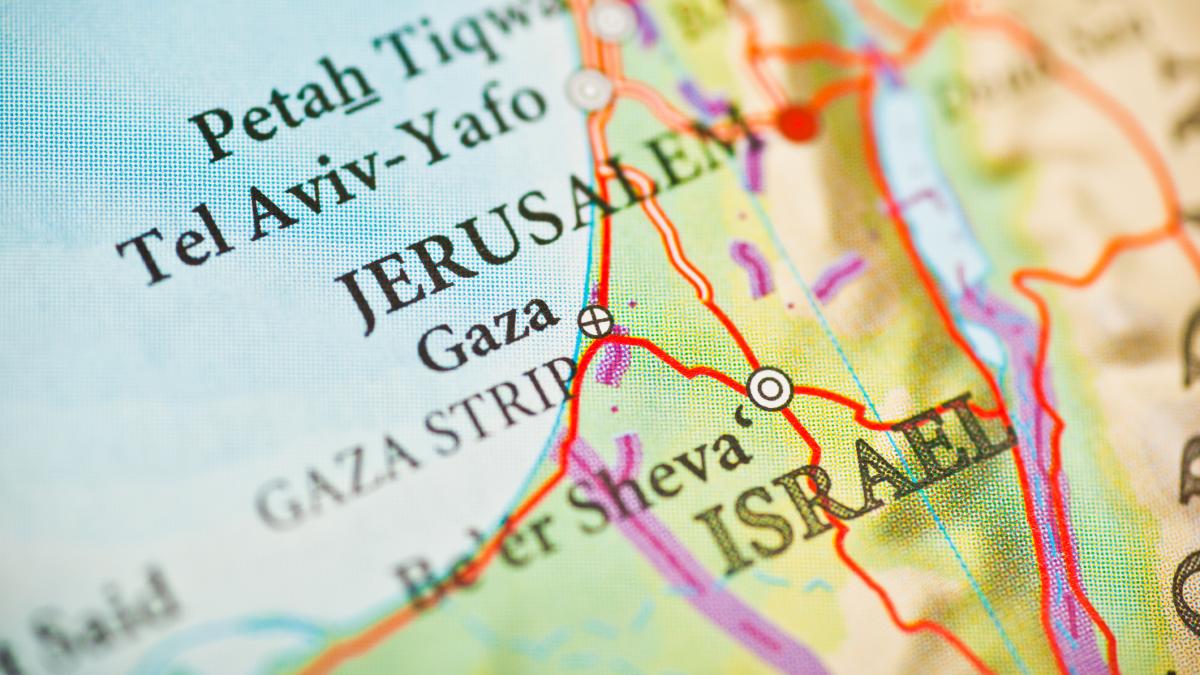 israelul va construi o bariera de 425 de km de a lungul granitei sale cu iordania