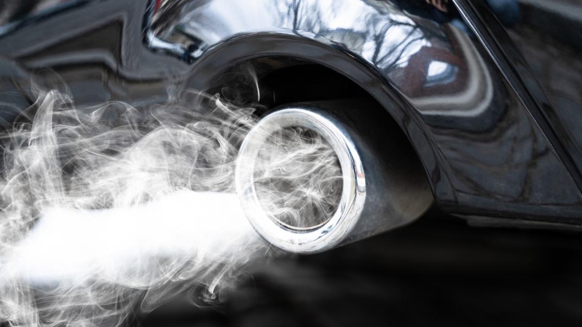 producatorii auto scapa de amenzi ue prelungeste termenul pentru atingerea tintelor privind emisiile de co2 la masini si camionete producatorii auto scapa de amenzi ue prelungeste termenul pentru atingerea tintelor privind emisiile de co2 la masini si camionete