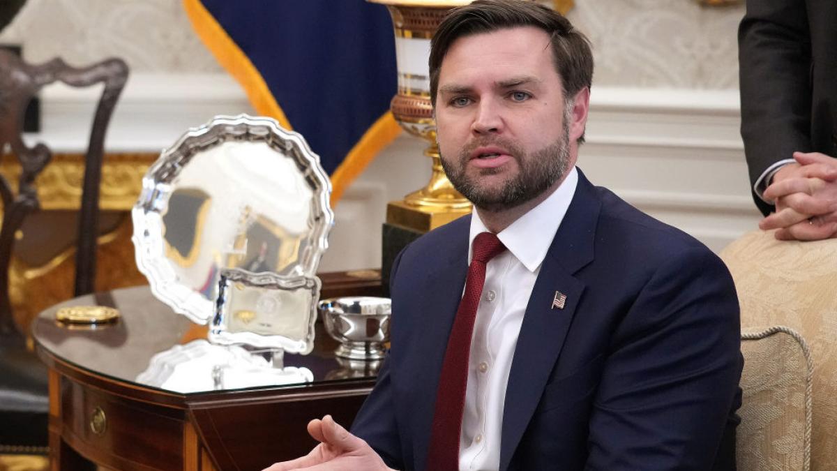 jd vance explica ce s a intamplat la celebra cearta cu zelenski in biroul oval am incercat sa calmez putin situatia