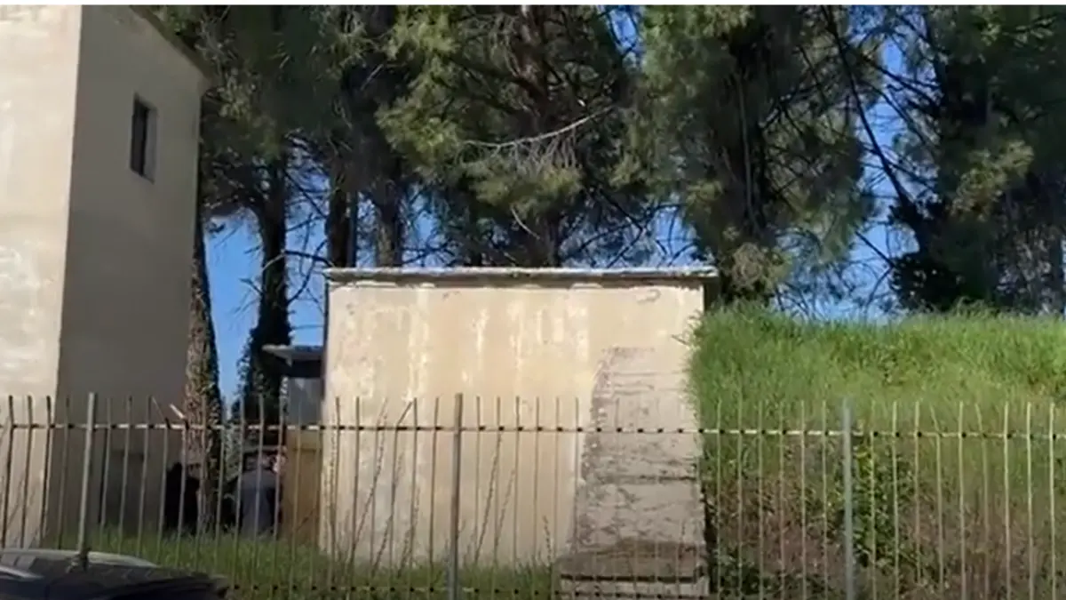 moartea misterioasa a unui roman din italia gasit in rezervorul unui apeduct politia crede ca era acolo de 5 luni