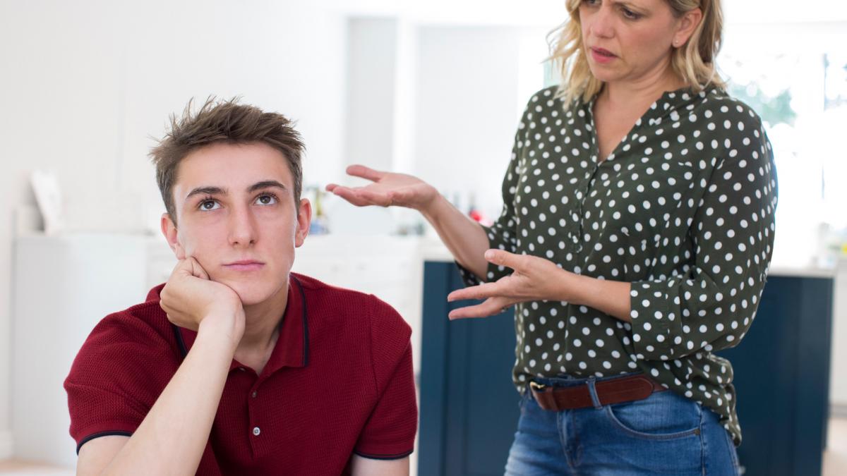 de ce nu vor tinerii sa se angajeze 2 din 10 prefera sa fie someri in timp ce sute de mii de anunturi de angajare raman fara raspuns