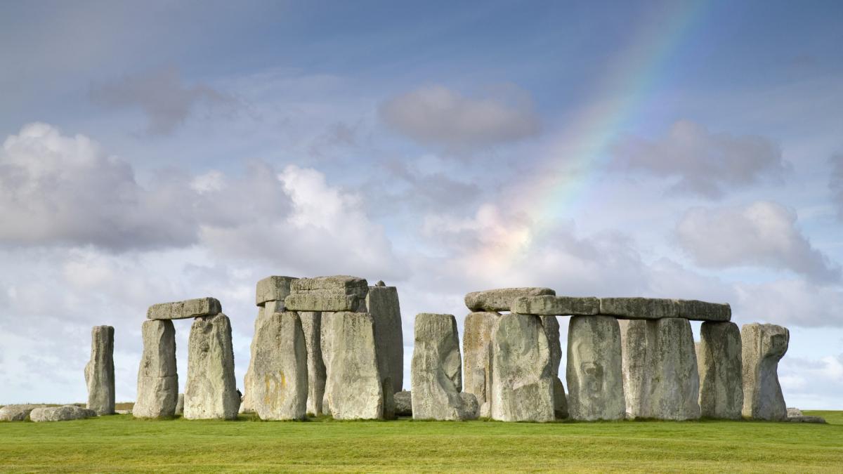 monumentul megalitic flagstones din anglia este mai vechi decat stonehenge ce au descoperit arheologii