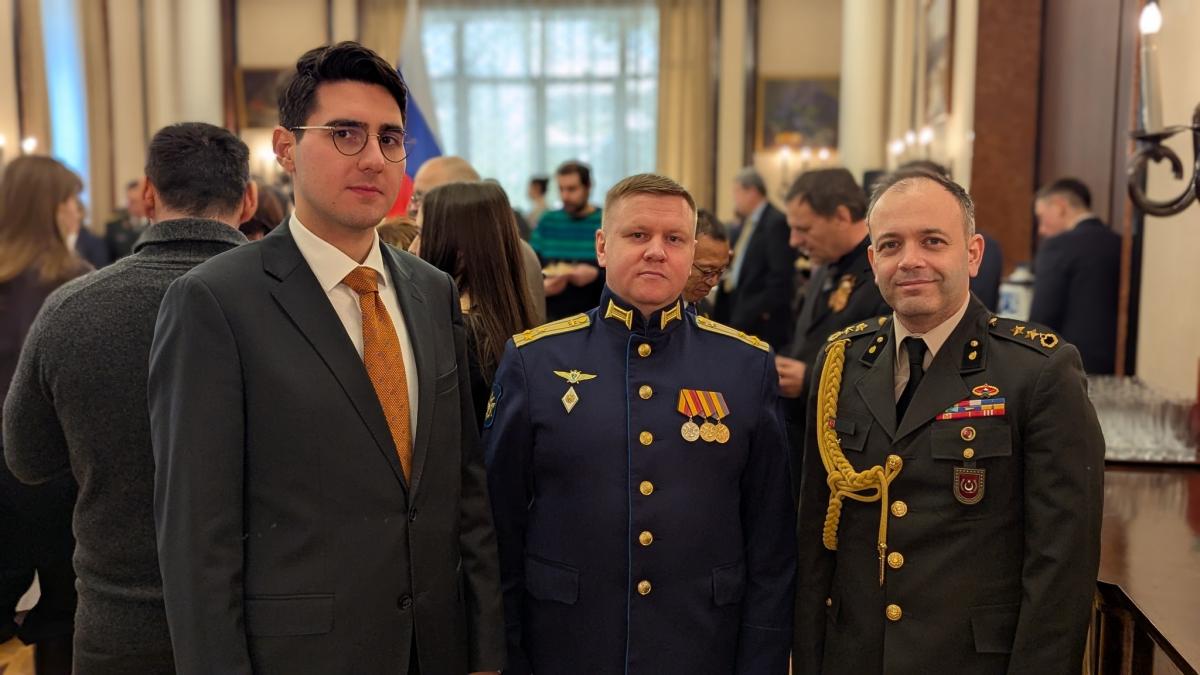 sri romanii acuzati de tradare au organizat grupari paramilitare si au cerut sprijin diplomatilor rusi expulzati miercuri din romania