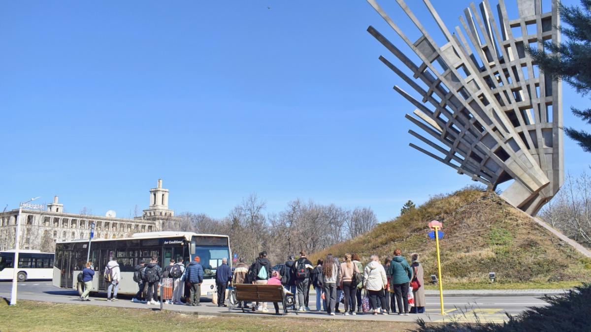 12 linii metropolitane nu vor mai opri la aripi in piata presei din bucuresti duminica in ce interval e valabila masura