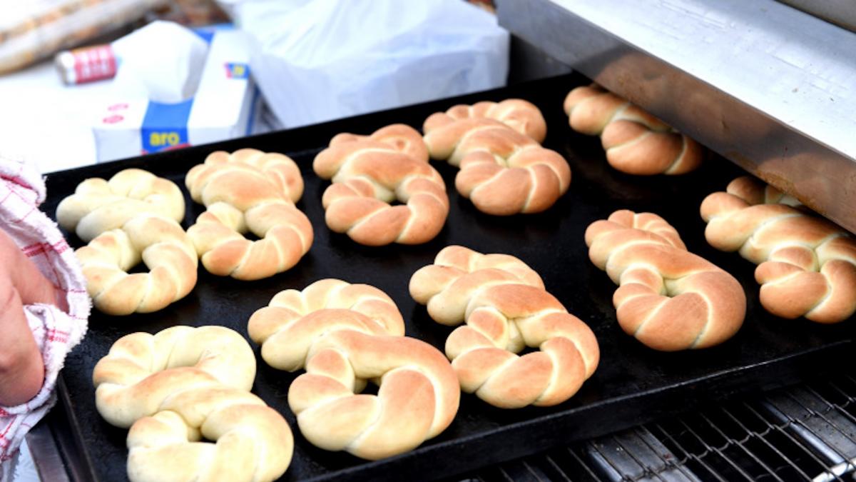 mucenici scosi din cuptor