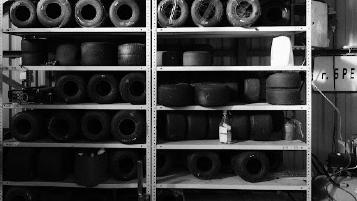 Sfaturi utile și trucuri de organizare care te vor ajuta să te bucuri de un garaj bine structurat. Foto: pexels.com