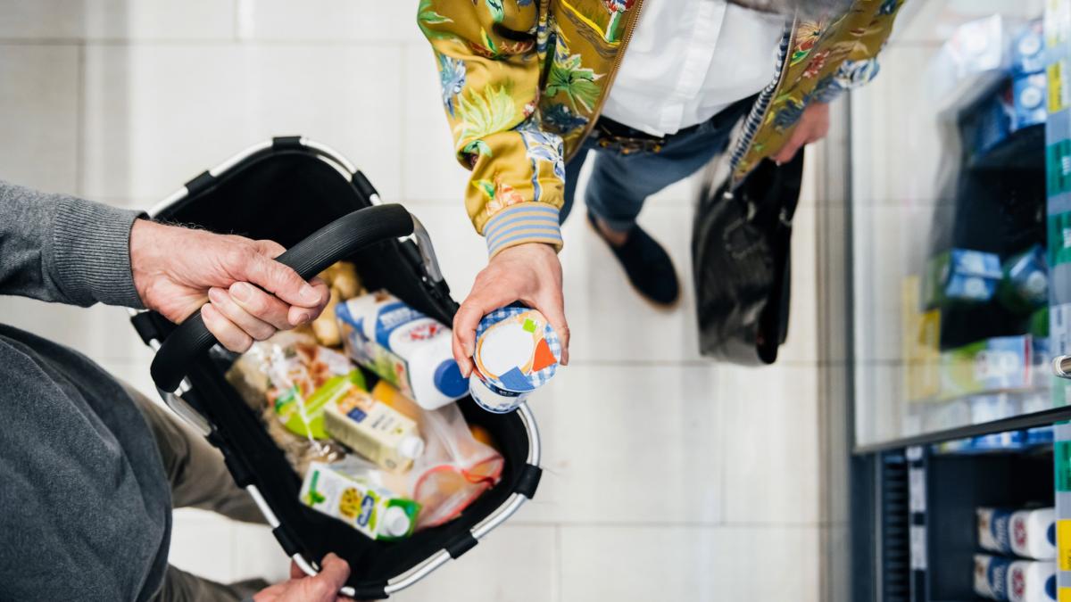 esti ceea ce mananci expertii senatului stiintific al fdvdr te invata sa identifici etichetele care care mint la food you trust