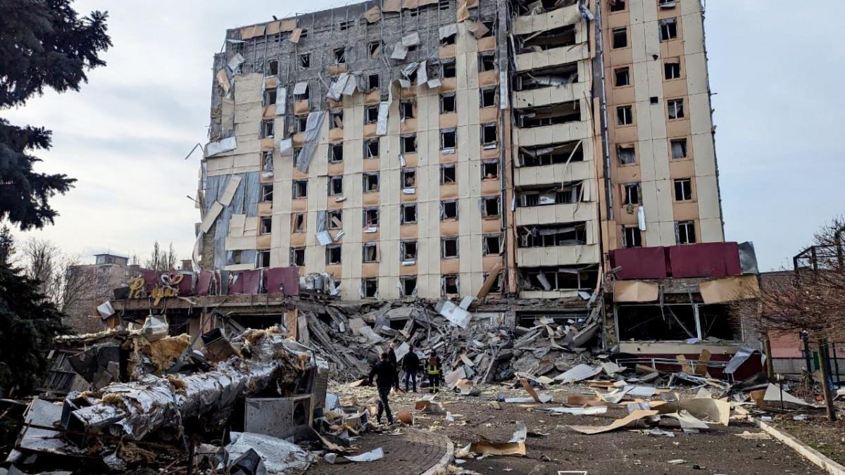 rusia a bombardat odesa si orasul natal al lui zelenski imediat dupa ce ucraina a anuntat ca vrea armistitiu