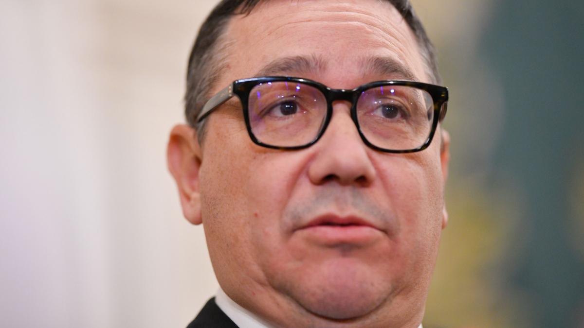 guvernarea ponta coldea cum a ajuns un prim ministru sa ia decizii doar cu voie de la sri