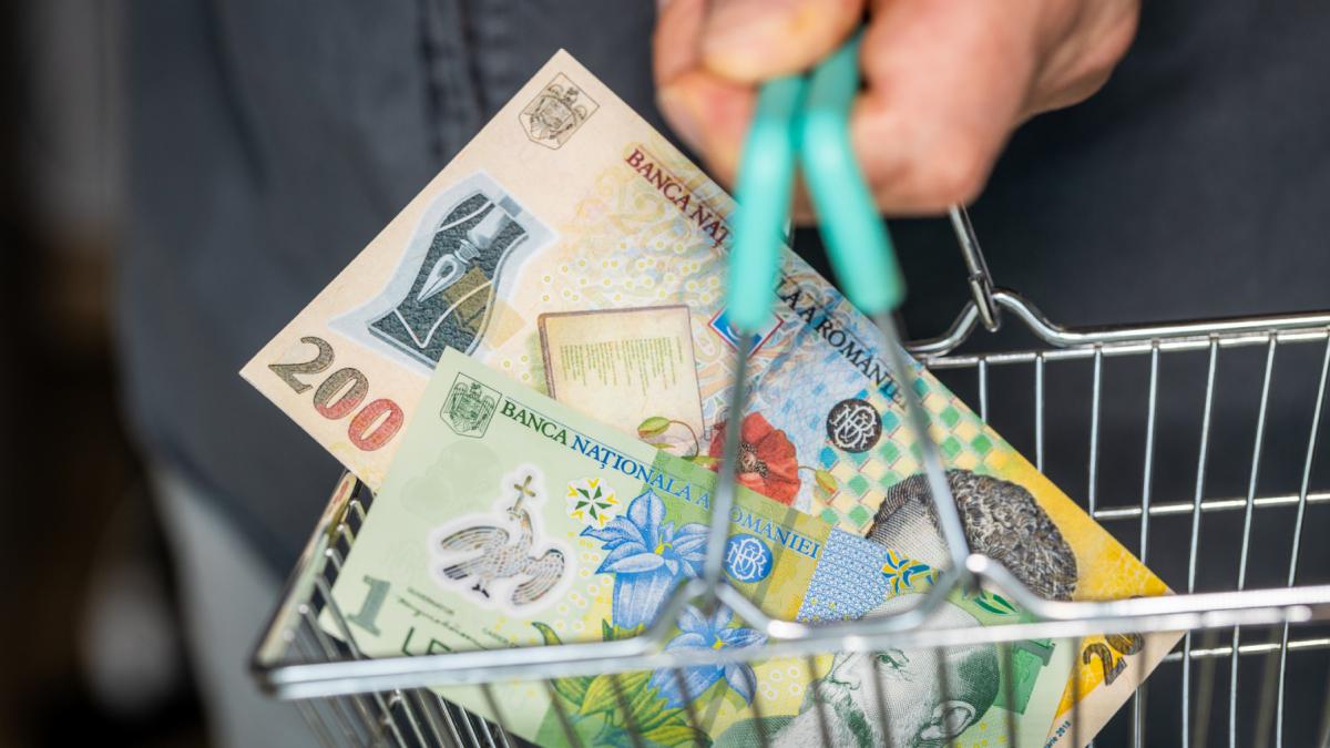 inflatia a crescut din nou in romania in ultima luna la cat a ajuns si cu cat s au scumpit alimentele
