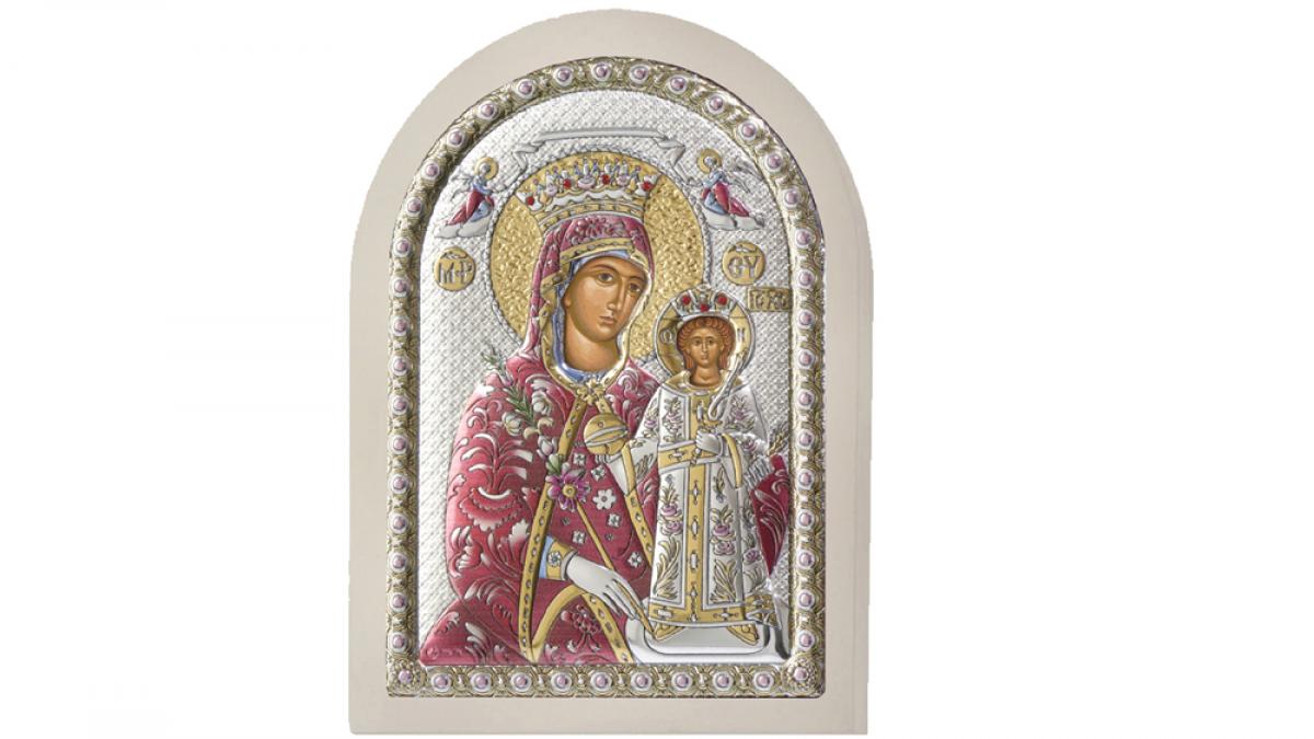 Icoanele din argint sunt preferate atât pentru frumusețea lor, cât și pentru rezistența în timp. foto:icoanedeargint.ro