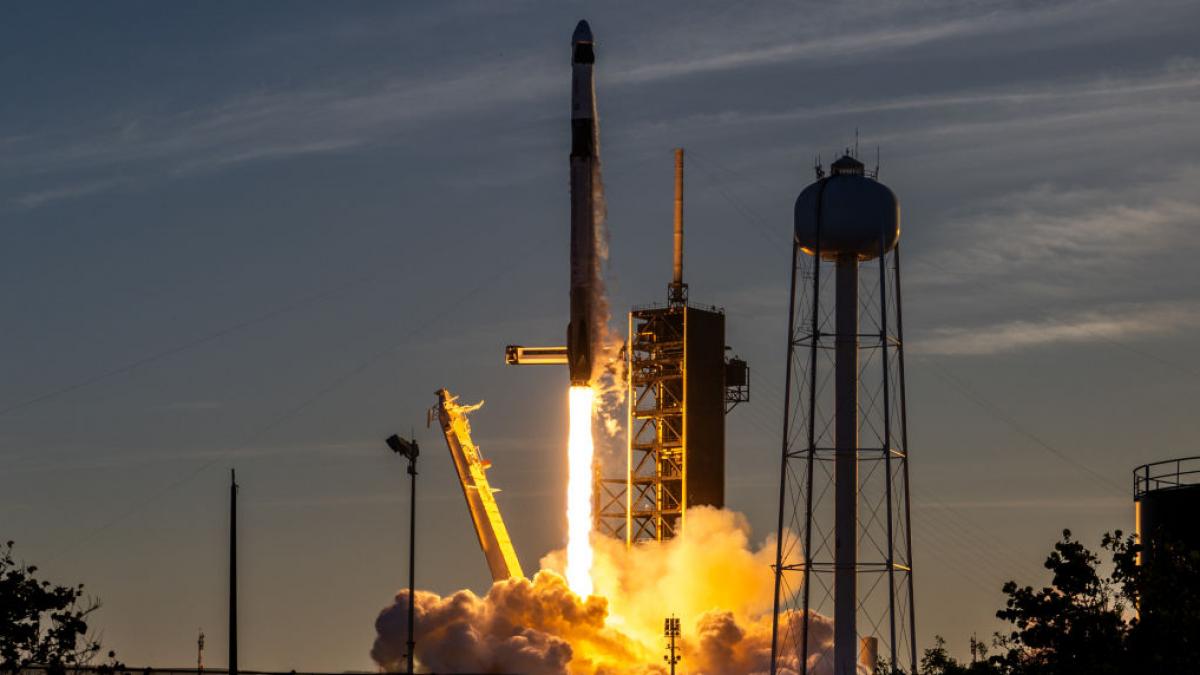 racheta starship care il va transporta pe optimus pe marte va decola la sfarsitul anului 2026