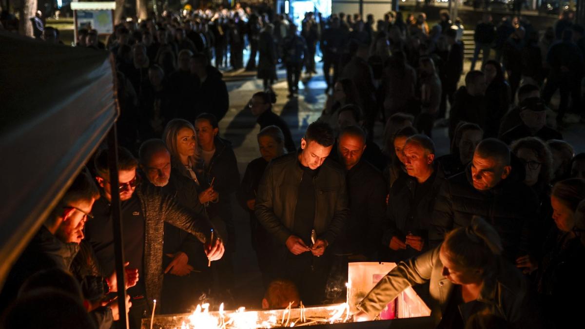 7 zile de doliu national dupa incendiul din clubul din macedonia 59 de morti unii nu aveau actele la ei si nu pot fi identificati