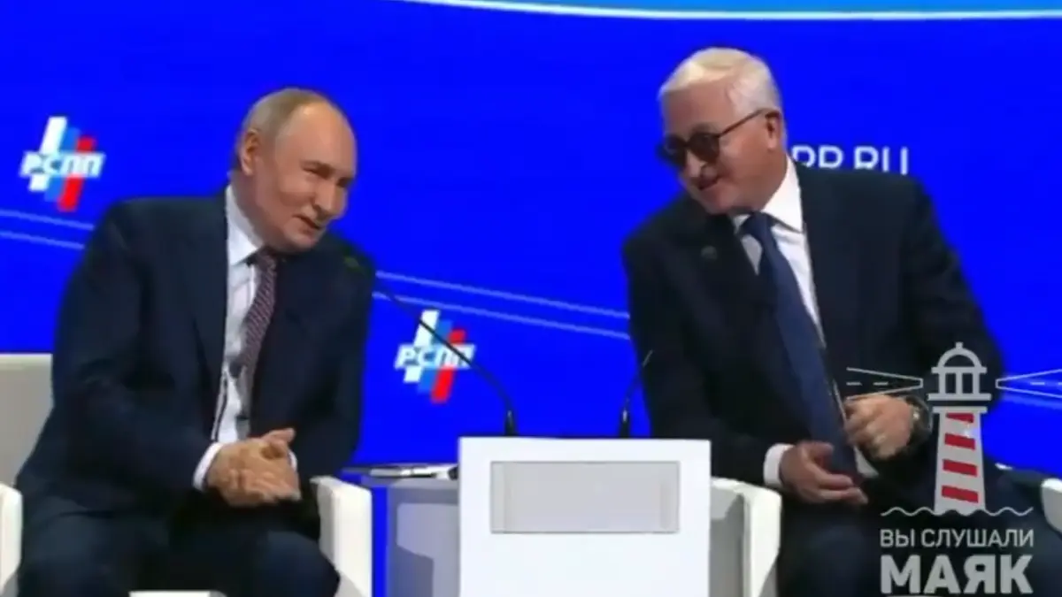 jocul de putere al lui putin a intarziat la convorbirea cu trump pentru ca era la intalnire cu oligarhii isi bate joc public de el