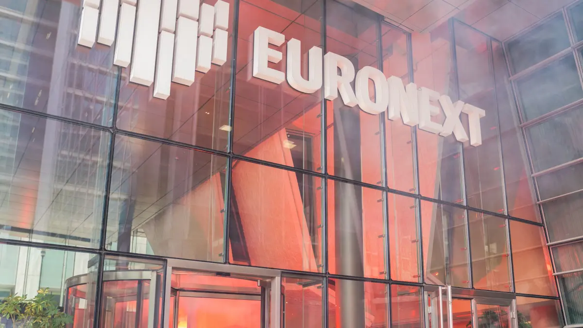 investitorii de capital pleaca din sua si vin in europa dupa ce blocul comunitar a intrat intr o era a inarmarii