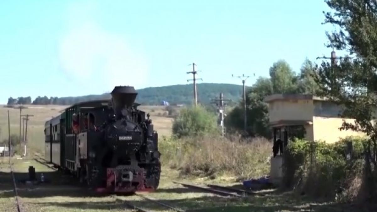 mocanita din sibiu a fost readusa la viata de un grup de voluntari cand se reiau cursele pentru turisti