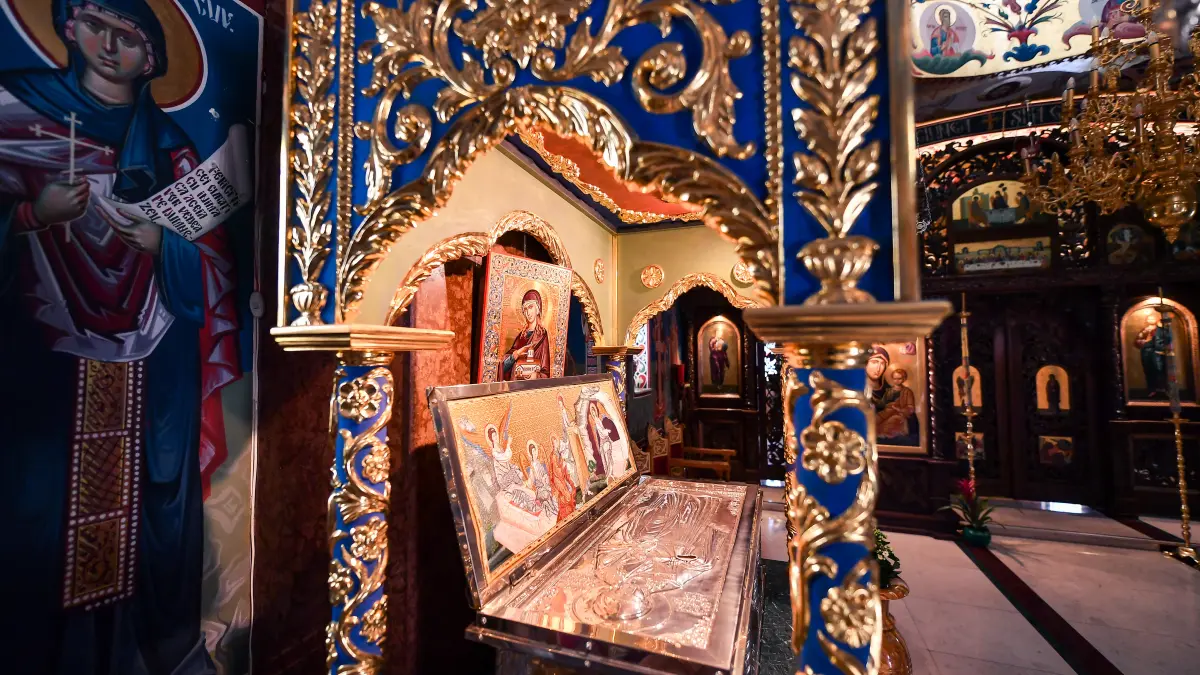 eveniment unic in patriarhia romana moastele sfintei imparatese elena vor fi aduse la manastirea pantocrator