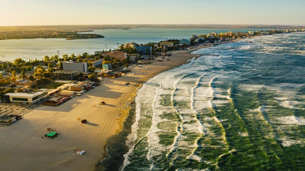 litoralul romanesc se pregateste pentru vacanta de paste cat costa o noapte de cazare in mamaia si alte statiuni