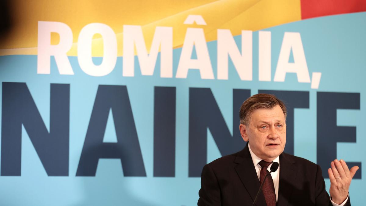 crin antonescu la antena 3 cnn despre ultimele sondaje cred ca suntem bine acum jumatate dintre alegatori nu s au hotarat