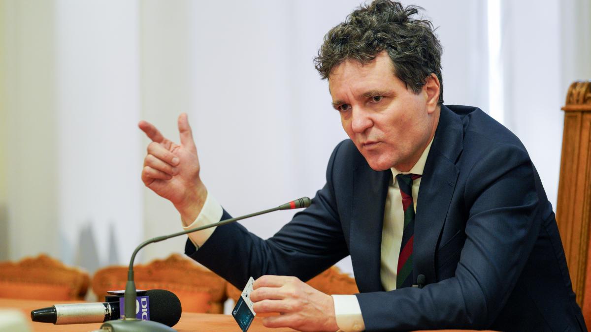 cheltuielile lui nicusor dan pentru precampanie vom avea probabil 900 000 de euro