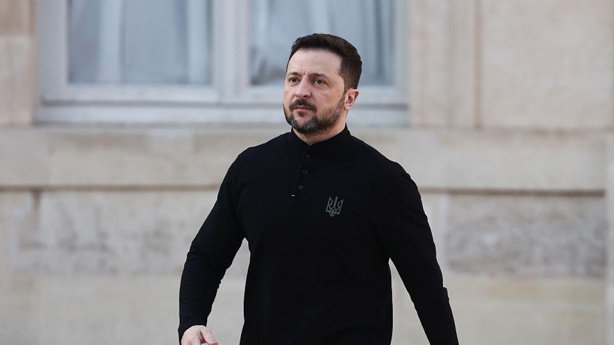 cati bani a castigat familia zelenski in 2024 jumatate din suma vine din vanzarea unor obligatiuni de stat