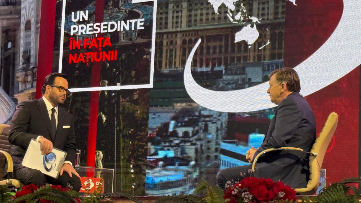 crin antonescu marea problema cu victor ponta nu e doar ca e tradator ci ca e travestit