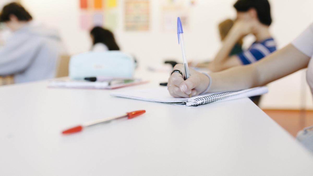 elevii de clasa a viii afla luni rezultatele la simularea evaluarii nationale prezenta la fiecare proba a depasit 92 elevii de clasa a viii afla luni rezultatele la simularea evaluarii nationale prezenta la fiecare proba a depasit 92