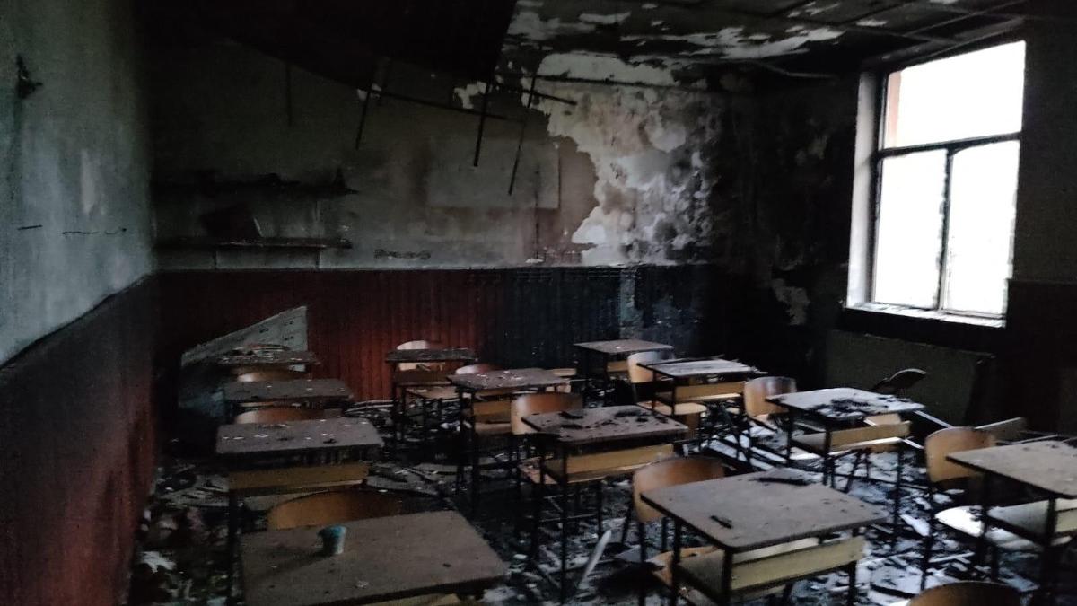 incendiu la o scoala din judetul galati au ars materialele scolare si mobilierul dintr o sala de clasa