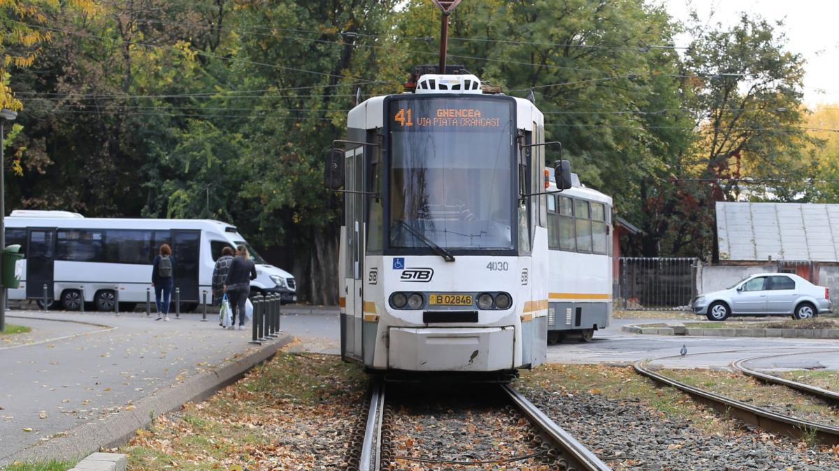 circulatia tramvaielor liniei 41 este blocata dupa un accident rutier