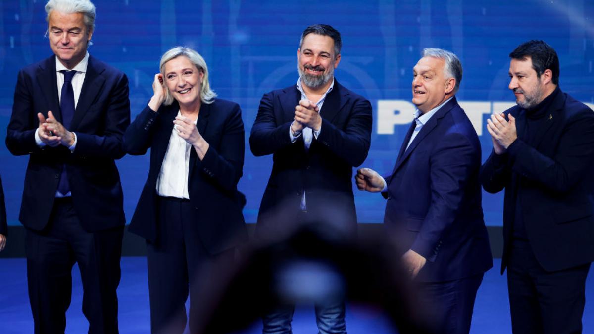 liderii extremei drepte strang randurile in jurul lui marine le pen nu vor reusi sa inchida gura poporului francez