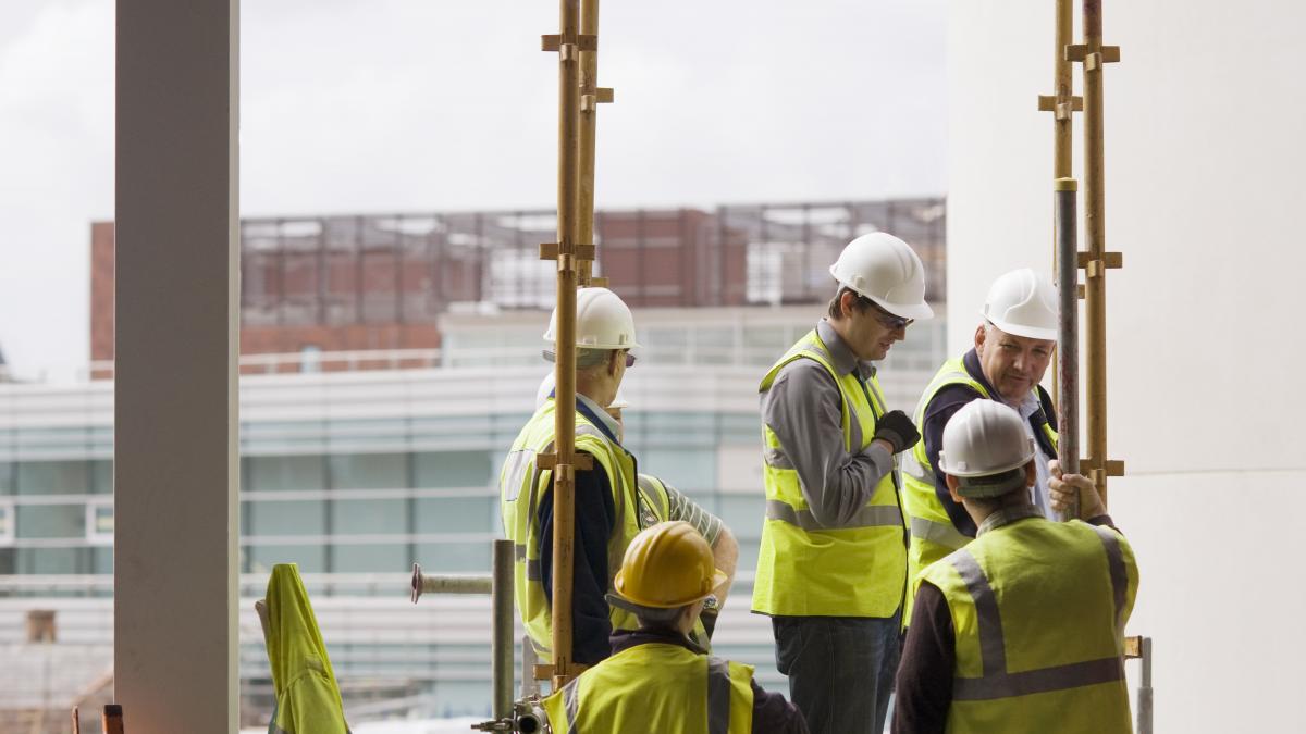 34 900 de locuri de munca disponibile la nivel national 232 in spatiul economic european ce meserii se cauta