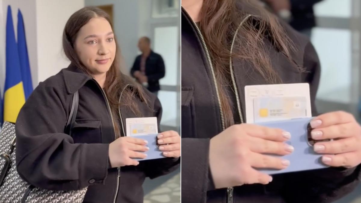 a fost emisa prima carte electronica de identitate din romania ce este buletinul cu cip si ce avantaje au cetatenii care il obtin