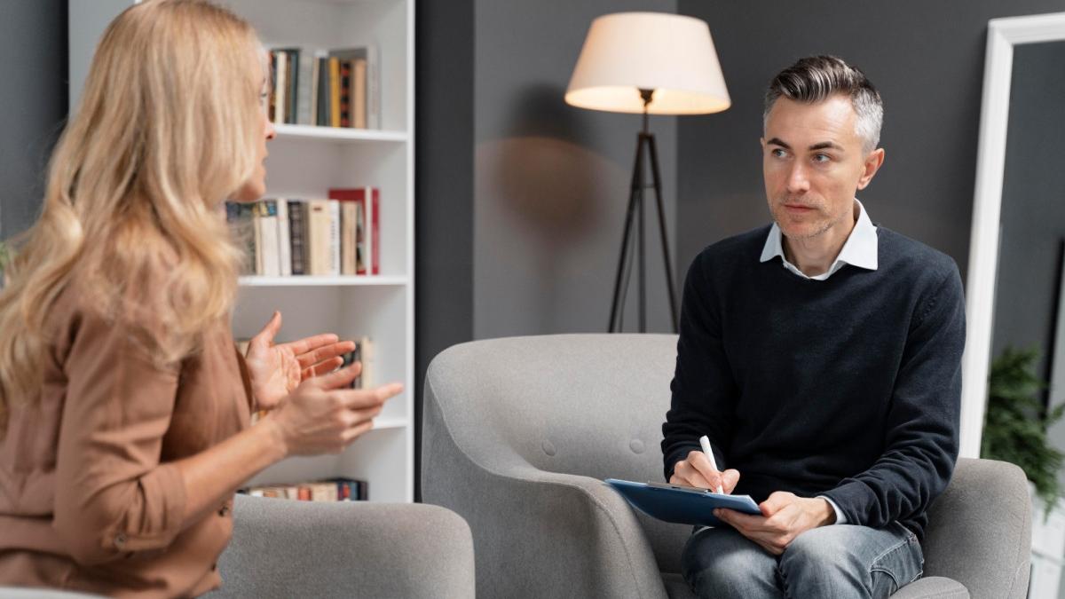 ce este narcisismul si cum il poti recunoaste cu usurinta