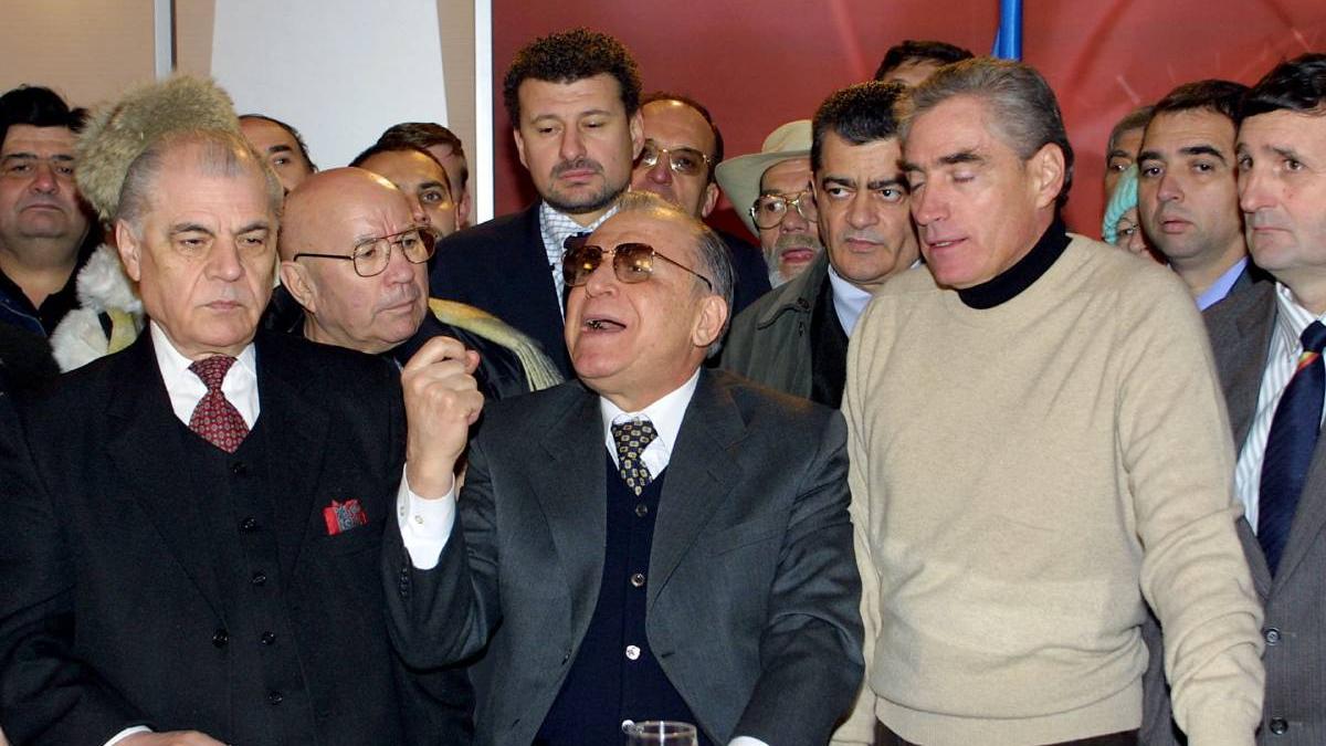 ion iliescu si petre roman trimisi in judecata in dosarul mineriadei au fost acuzati de infractiuni contra umanitatii ion iliescu si petre roman trimisi in judecata in dosarul mineriadei au fost acuzati de infractiuni contra umanitatii